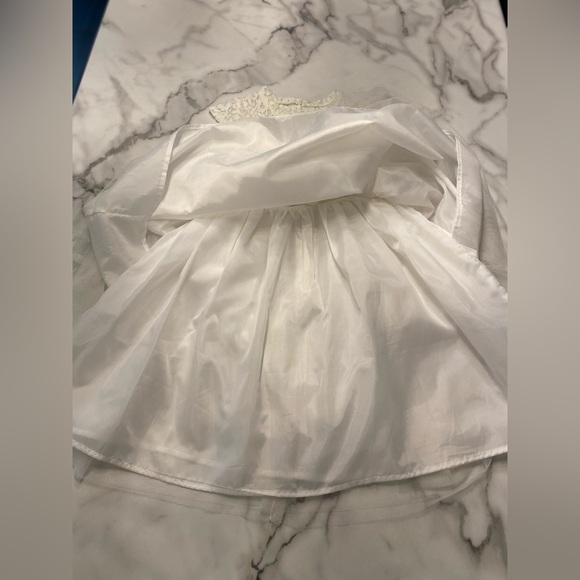 Girls size 10 flower girl or first communion dress made by Newberry - Picture 13 of 16